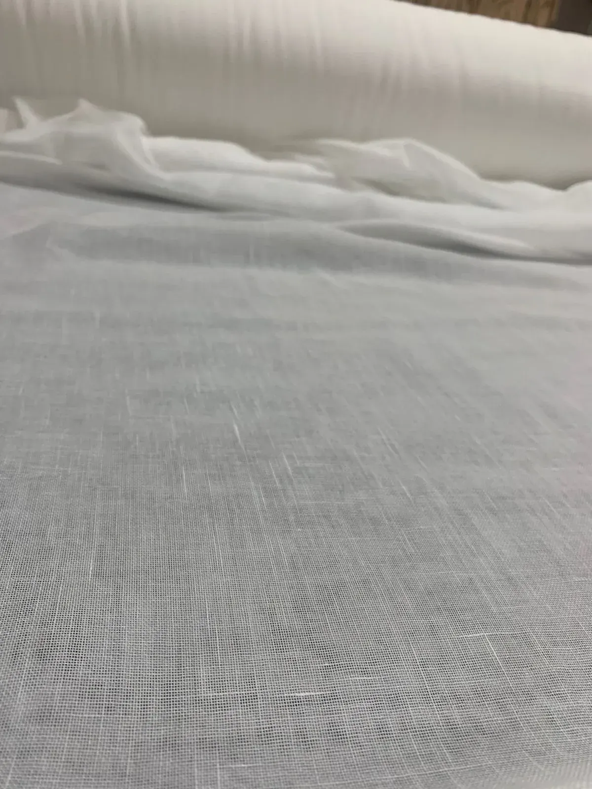 22w-114 Voile texture white