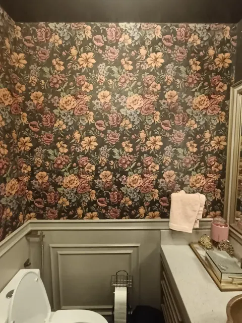 Papel Tapiz Floral en Baño de visita